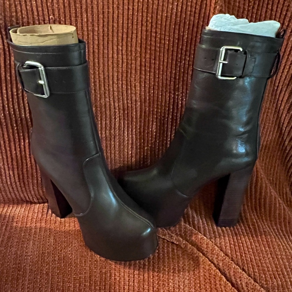 SCHUTZ Aberdeen Buckle Platform Boot